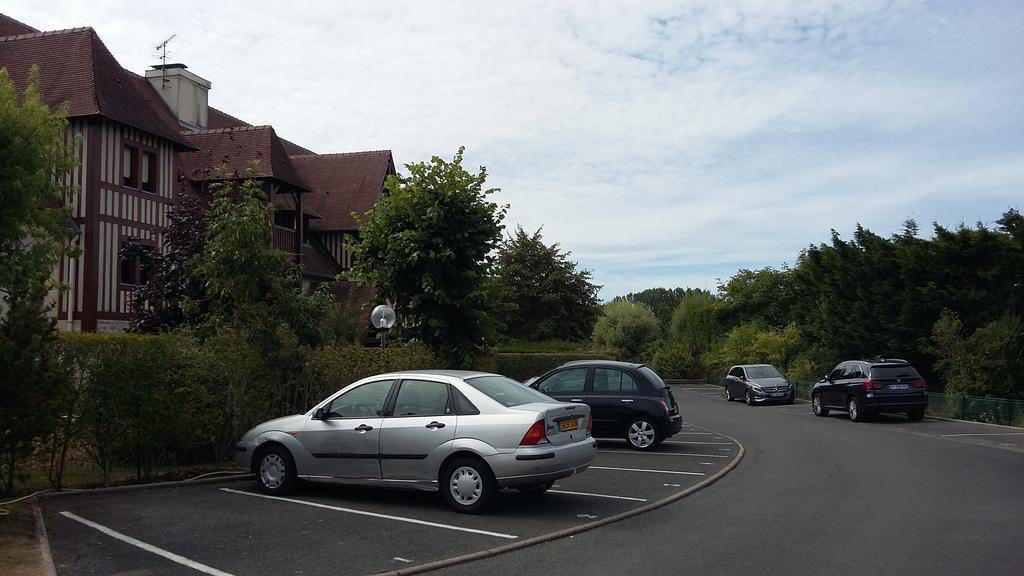 Apartmán Les Manoirs Deauville Exteriér fotografie