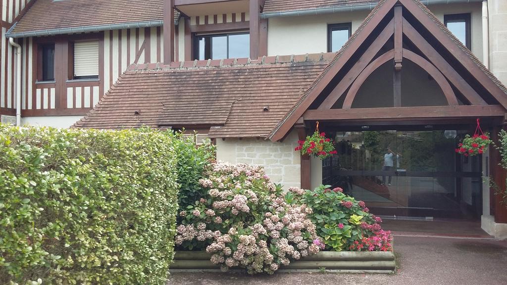 Apartmán Les Manoirs Deauville Exteriér fotografie