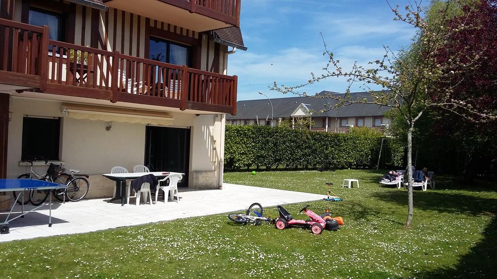 Apartmán Les Manoirs Deauville Exteriér fotografie